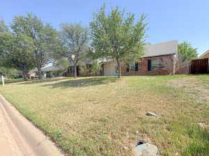 3817 Hillcrest Dr (2)