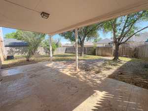 3817 Hillcrest Dr (33)