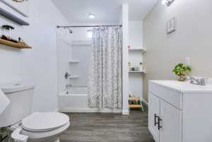 419 N Emerson St (25)