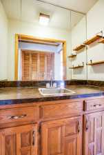 3325 Shadyhill Dr (36)