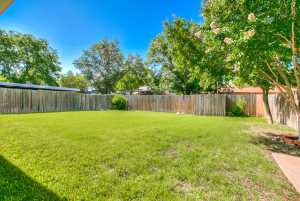 3325 Shadyhill Dr (30)