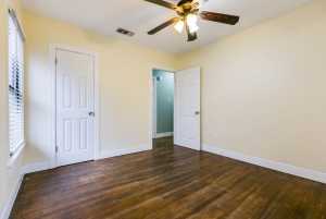2205 Live Oak Dr (17)