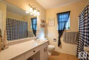 116 Van Zandt St (28)