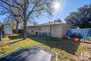 116 Van Zandt St (38)