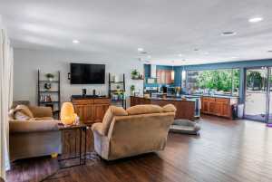 2756 Dena Dr (4)
