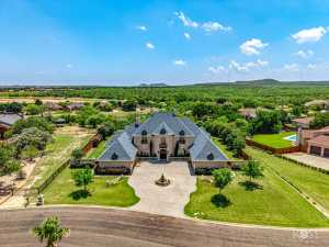 614 Ashford Dr (70)