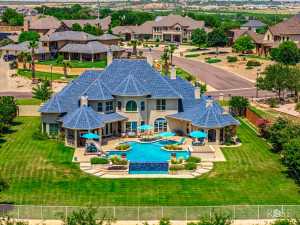 614 Ashford Dr (77)