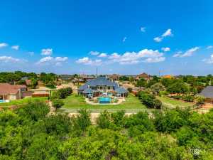 614 Ashford Dr (79)