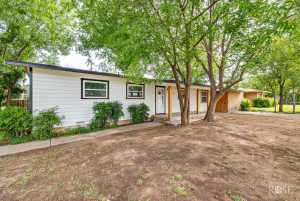 2501 TCU Ave (4)