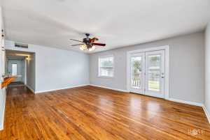 2501 TCU Ave (8)