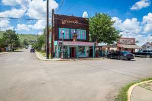 100 W Murphy St