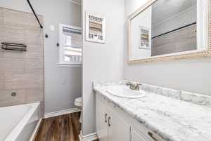 1927 Chapman St (12)