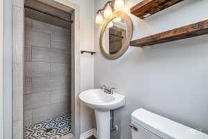 1927 Chapman St (17)