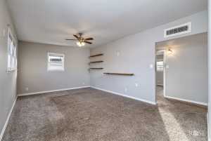 1927 Chapman St (18)