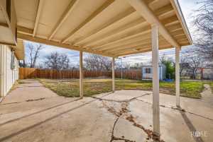 1927 Chapman St (23)