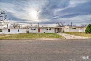 1927 Chapman St (29)