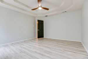 5110 Oak Grove Blvd (13)