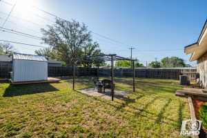 2016 A&M Ave (23)