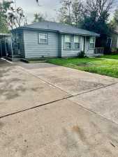 1909 Bailey St (2)