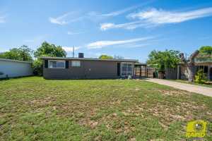 2123 Wilson St (3)