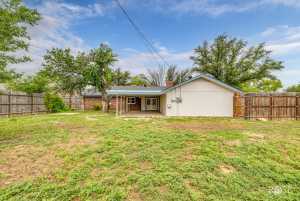 1902 College Hills Blvd (33)