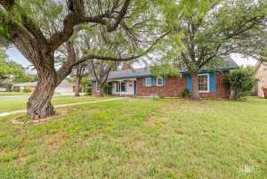 1902 College Hills Blvd (4)