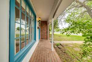 1902 College Hills Blvd (7)