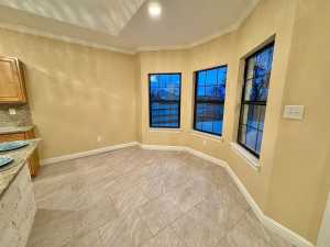 2110 Shelton St (10)