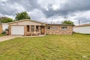 2306 Brown St (2)
