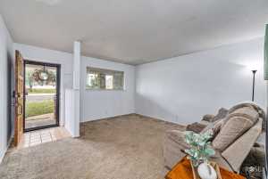 2306 Brown St (3)