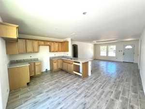 309 E 25th St (5)