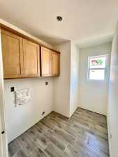 309 E 25th St (10)