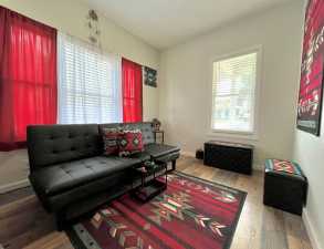 222 N Madison St (25)