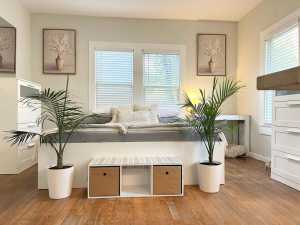 222 N Madison St (20)