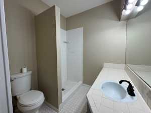 502 S Madison St (12)