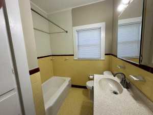 502 S Madison St (15)