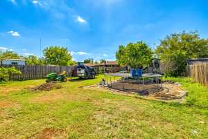 2918 N Oakes St (27)