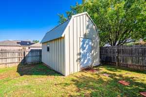 5818 Lyndhurst Dr (27)