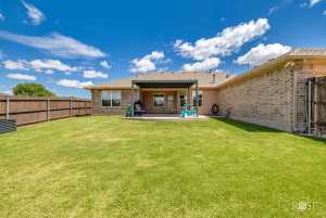 4309 Shefflera Dr (28)