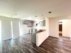 313 E 25th St (3)