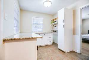 3606 Honeysuckle Lane (10)