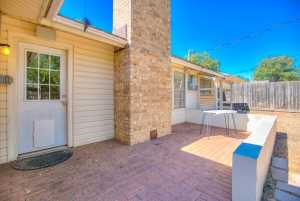3606 Honeysuckle Lane (23)