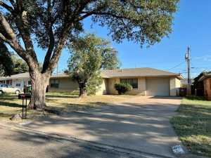3613 Robin Hood Trail