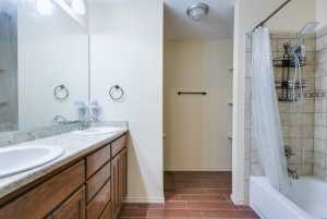 2122 Woodlawn Dr (16)