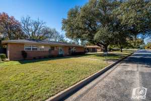 2475 Oxford Ave (2)