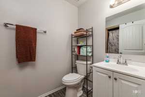 218 E 22nd St (13)