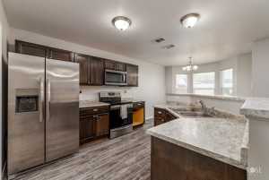 218 E 22nd St (8)
