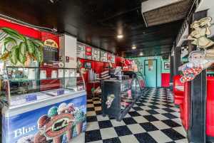 1205 N Chadbourne St (11)