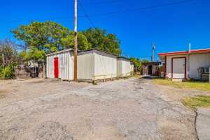 1205 N Chadbourne St (5)
