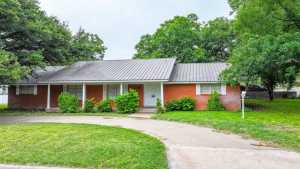 1001 Henderson Dr